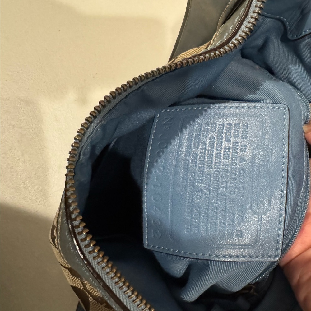 Coach Crossbody Bag in Light Blue and Khaki Signature Canvas - Picture 7 of 7